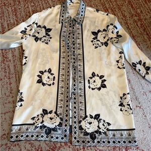 Liz Claiborne Black and White Geometric Button-Up Blouse